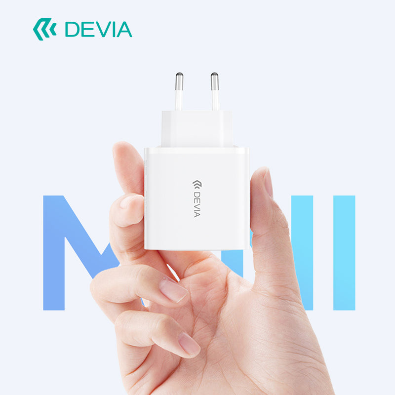Devia Pro1 Adaptateur chargeur rapide 40W, 2 USB-A + 2 Type-C, prise EU