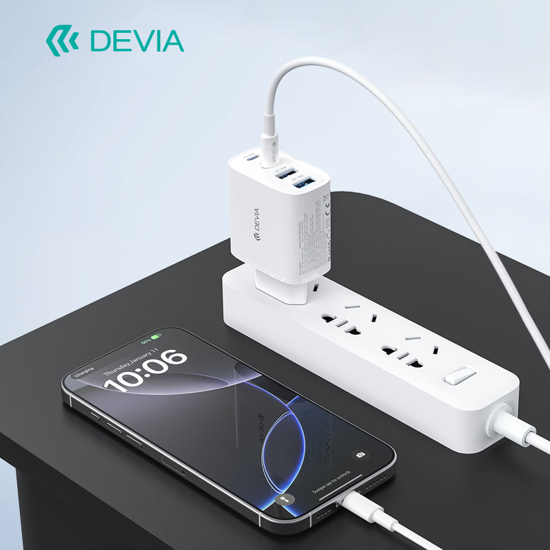 Devia Pro1 Adaptateur chargeur rapide 40W, 2 USB-A + 2 Type-C, prise EU