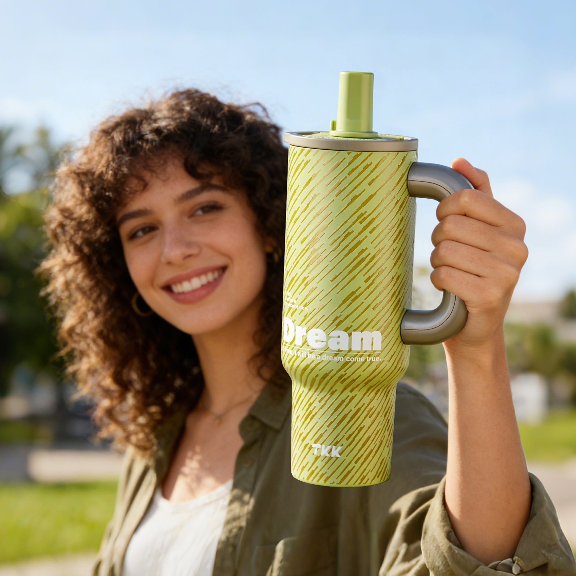TKK Tumbler Isotherme 1000ml avec poignée et paille, Revêtement Céramique, sans BPA