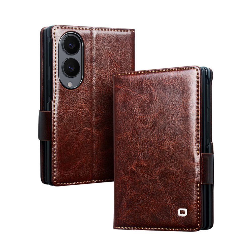 QIALINO Étui Classique en cuir Marron avec fermeture magnétique pour Samsung Galaxy Fold8