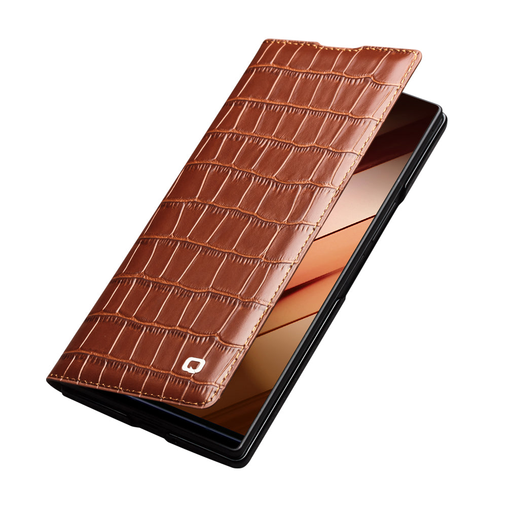 QIALINO Étui Premium Marron, en cuir véritable fait main, finition grain Alligator, pour Samsung Galaxy Z Fold7