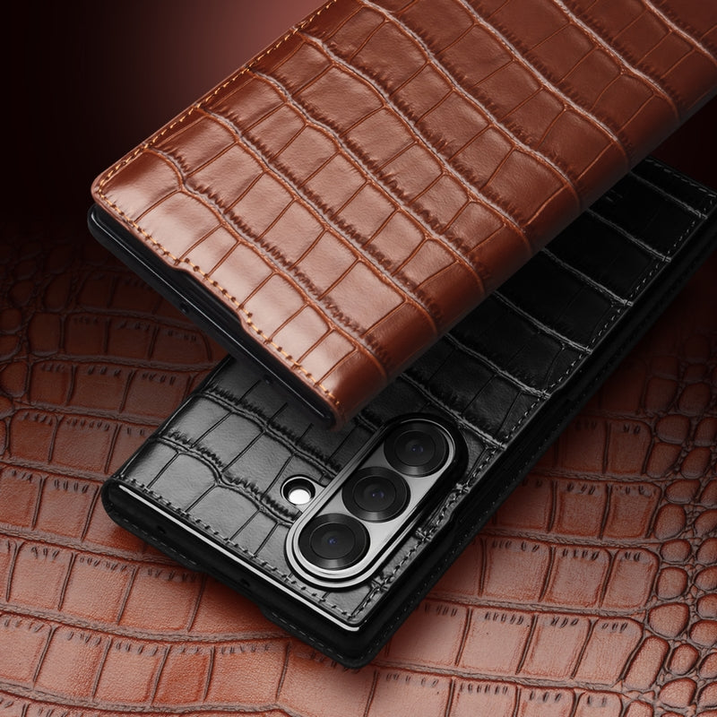 QIALINO Étui Premium Marron, en cuir véritable fait main, finition grain Alligator, pour Samsung Galaxy Z Fold7