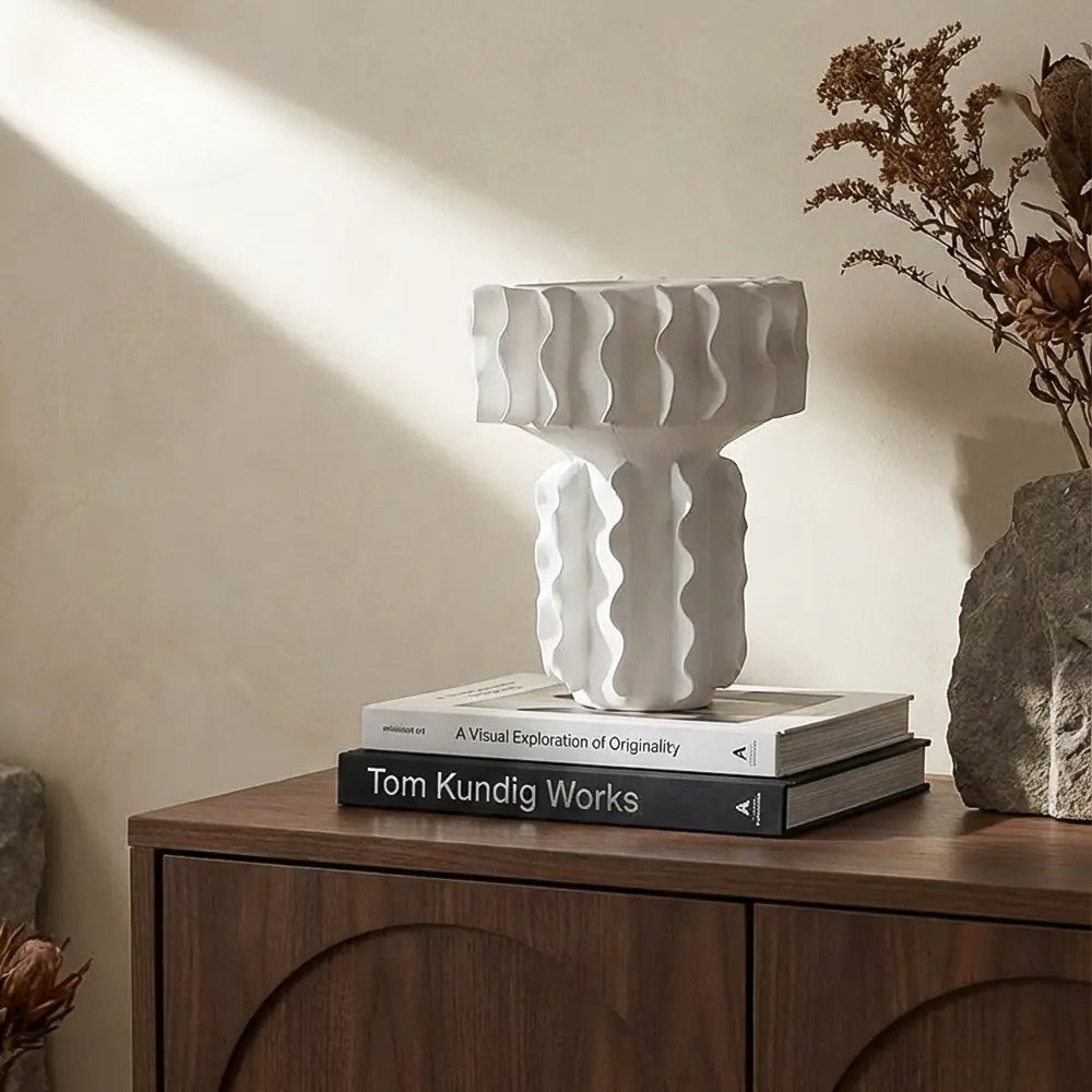 Vase Minimaliste Fait Main en Céramique, Objet Décoratif